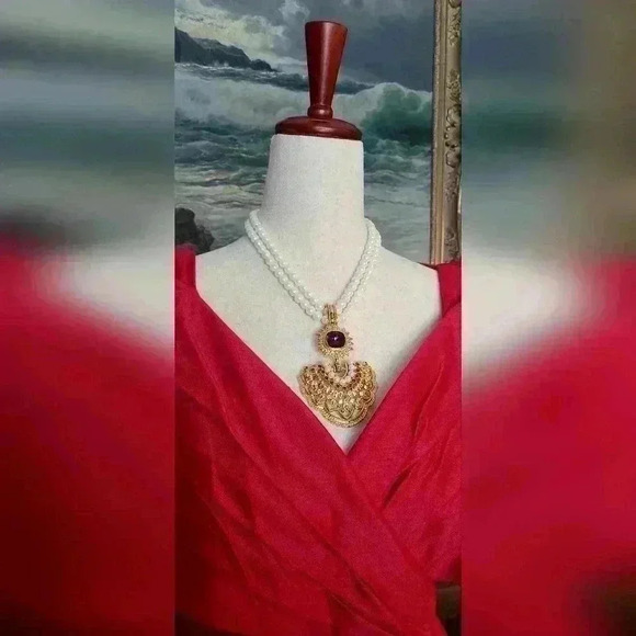 Shaill Jhaveri for Elizabeth Taylor AVON IMPERIAL Elegance collection ne… - Picture 15 of 17